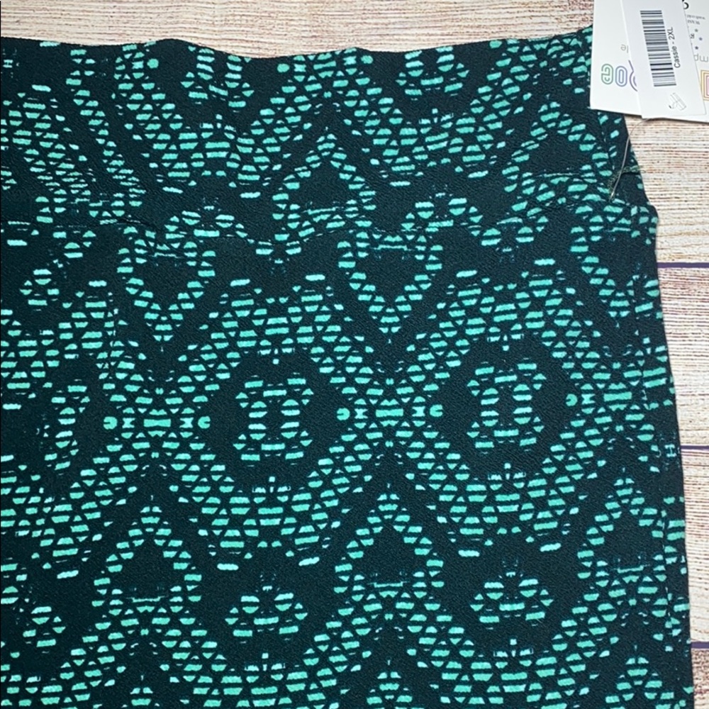 NWT Lularoe 2XL Cassie Bundle. - Picture 4 of 8